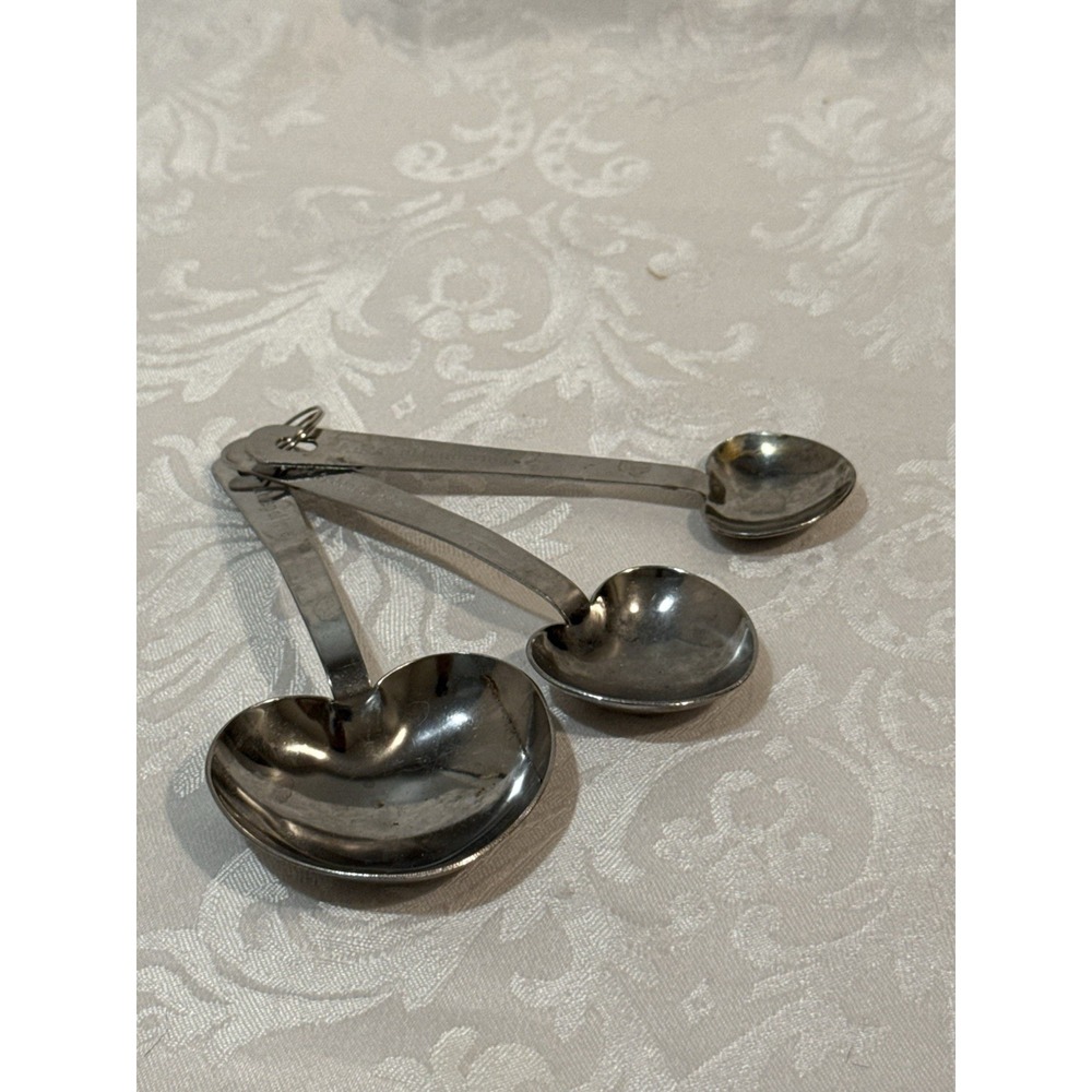 Love Beyond Measure Heart Shaped Nesting Spoon Set Stainless 3 Sizes